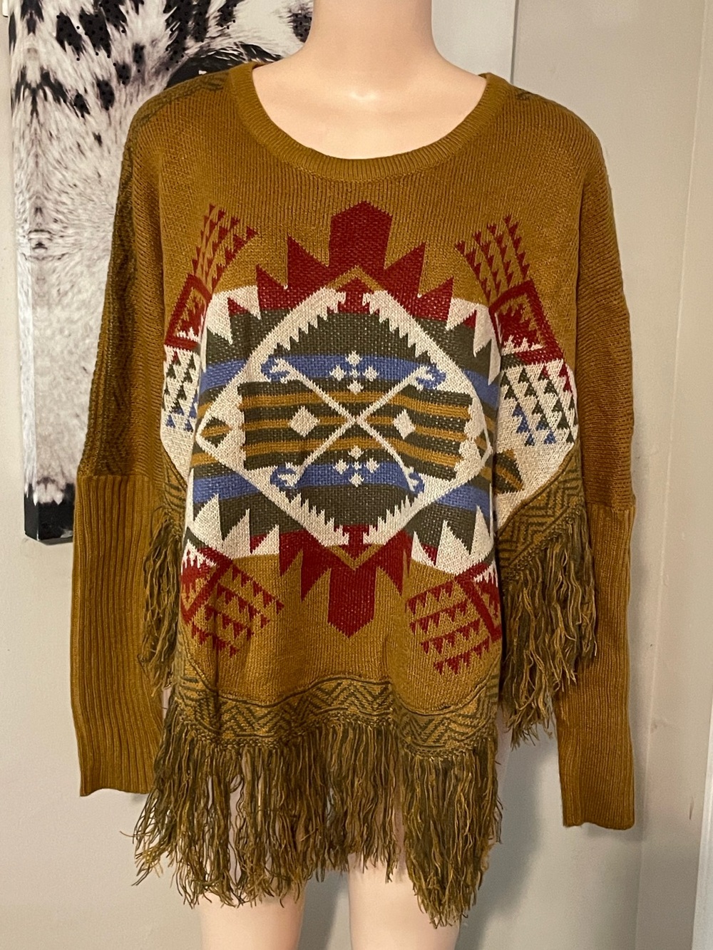 Cotton & Rye Outfitters Southwestern Aztec boho Fringe Poncho Sweater tribal S